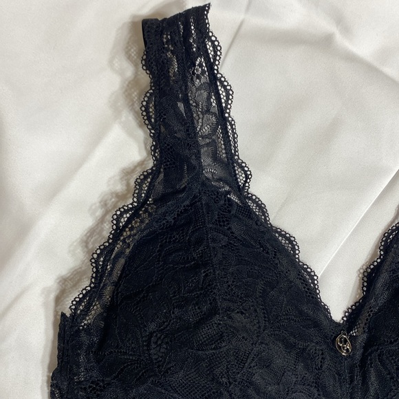 Lace Bralette, UCA brand, wireless, light padding, size 34C - Picture 2 of 6